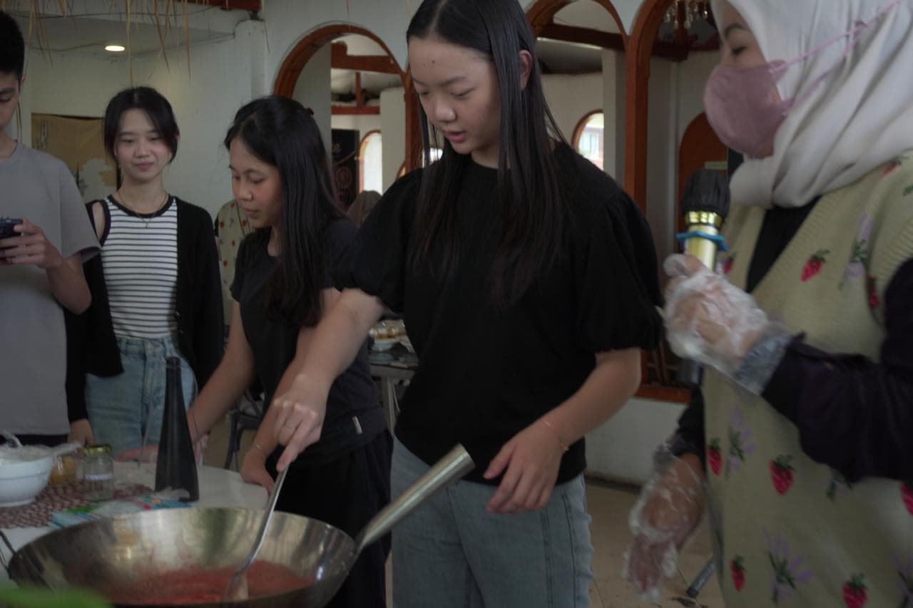 Lembang Strawberry Tour