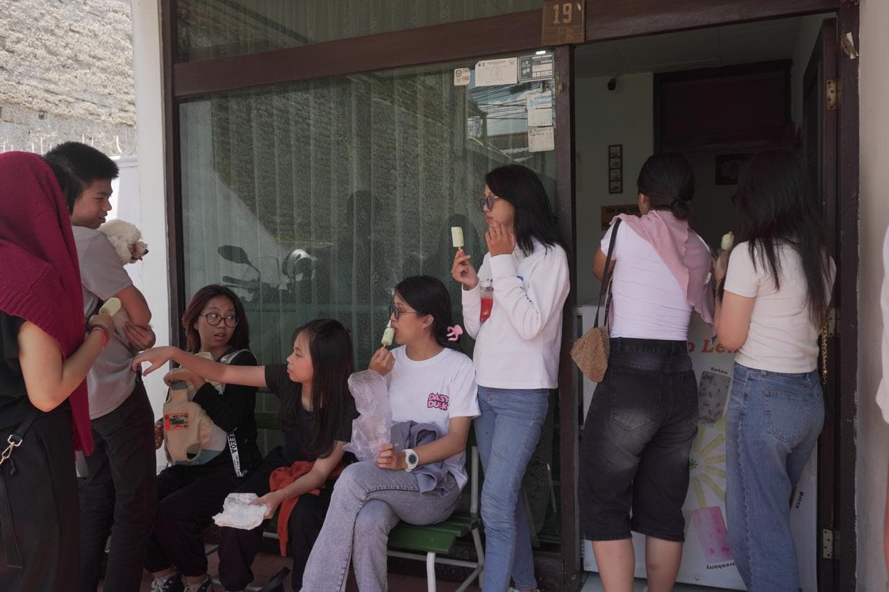 Lembang Strawberry Tour